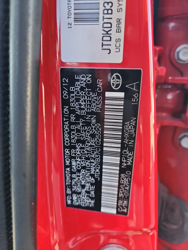 2012 TOYOTA PRIUS C FOUR photo 12