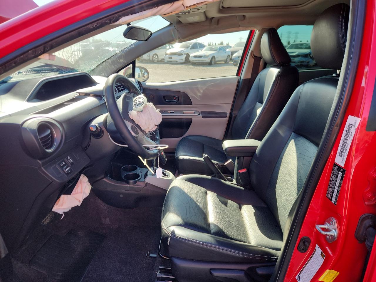2012 TOYOTA PRIUS C FOUR photo 7