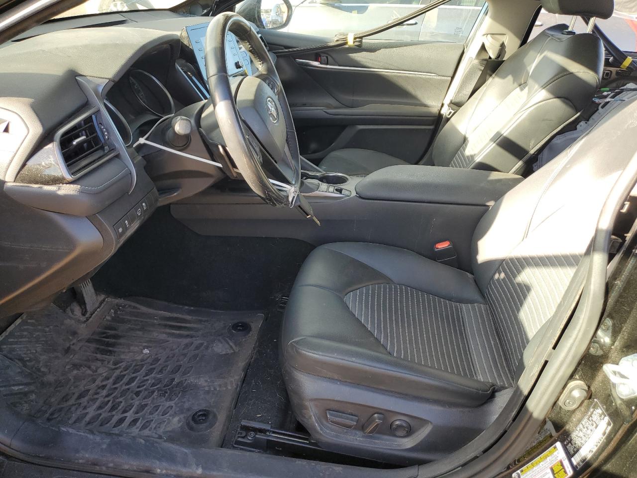 2022 TOYOTA CAMRY SE photo 13