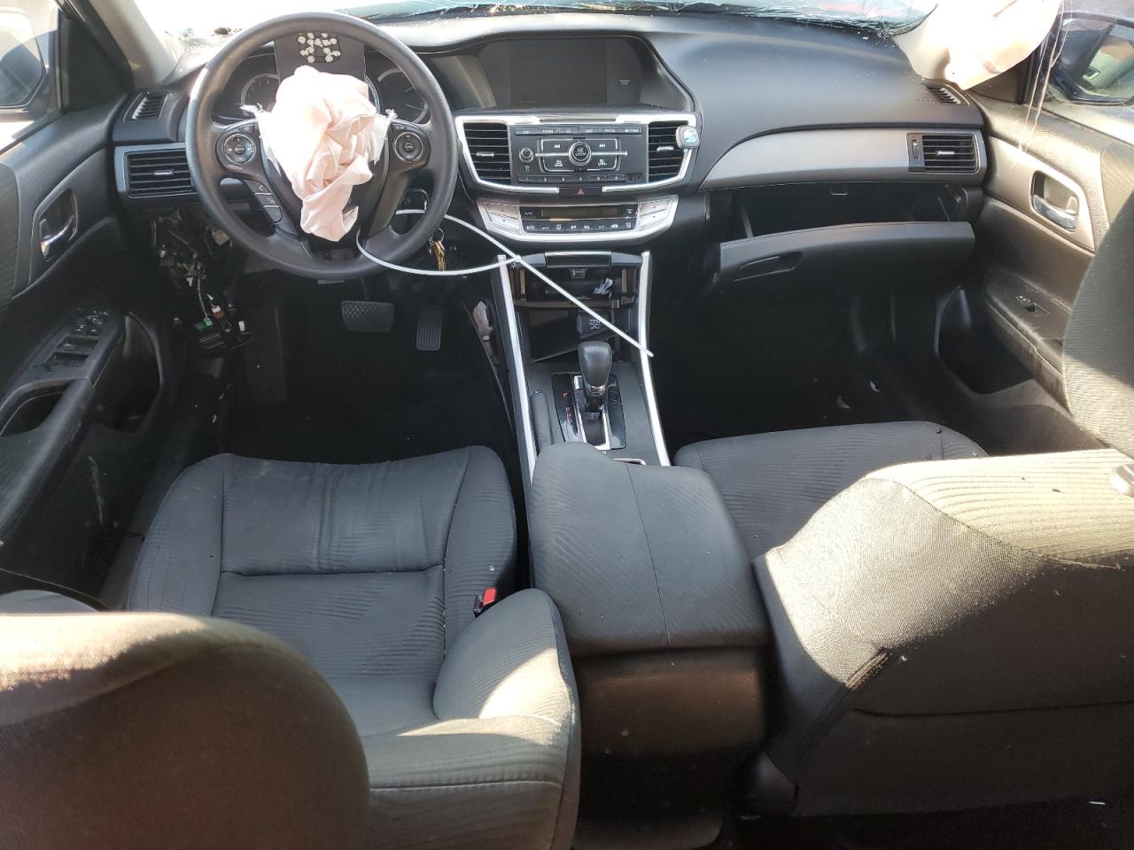 2015 HONDA ACCORD LX photo 15