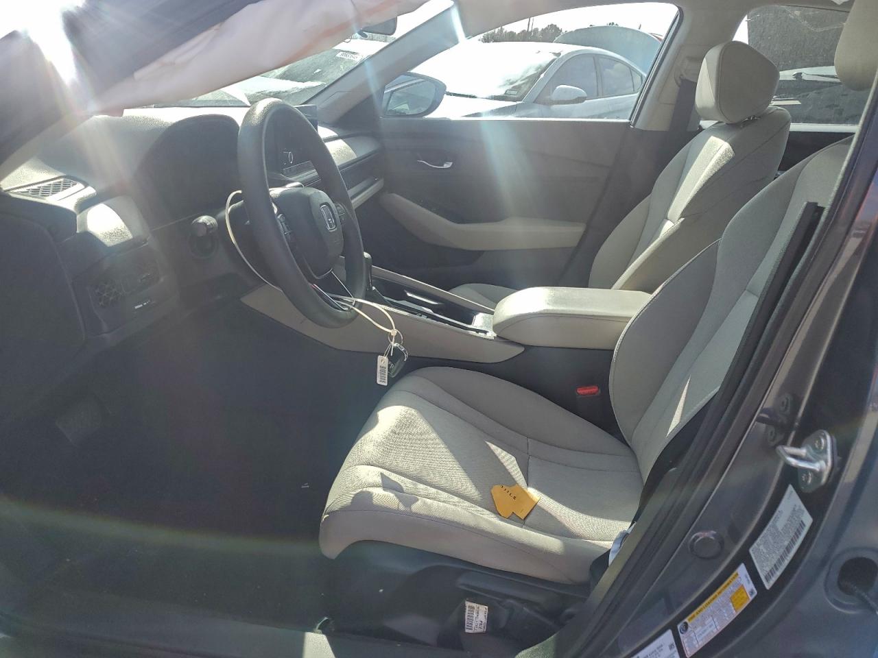 2024 HONDA ACCORD LX photo 19