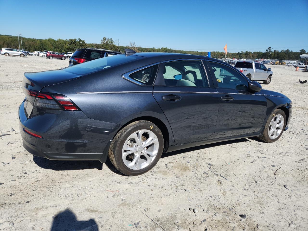 2024 HONDA ACCORD LX photo 7