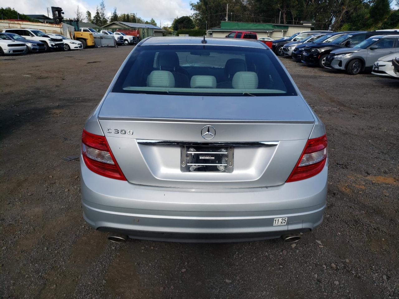 2010 MERCEDES-BENZ C 300 photo 11