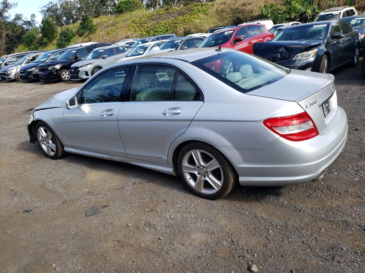 2010 MERCEDES-BENZ C 300 photo 3