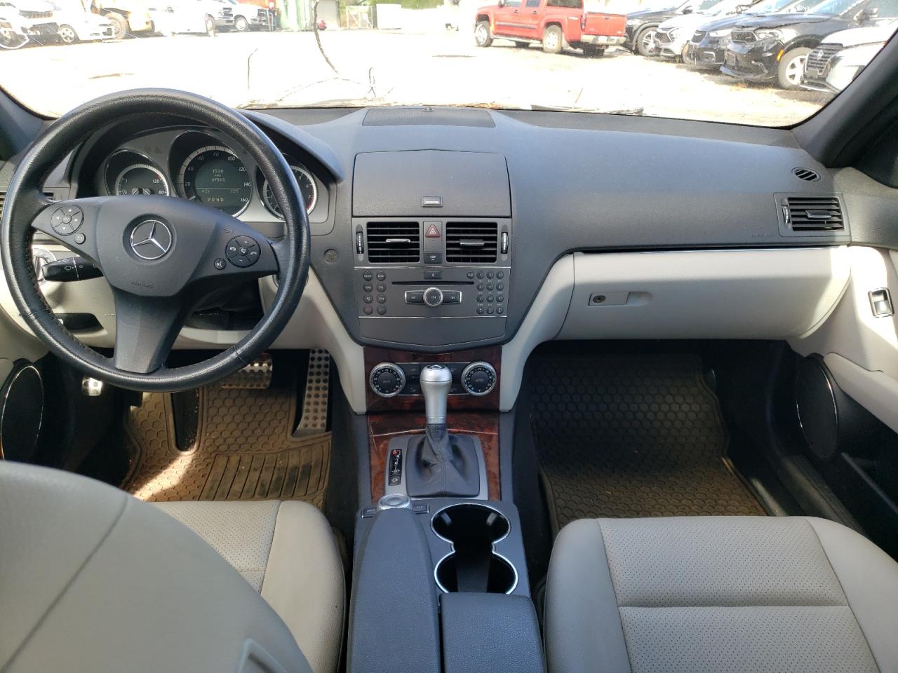 2010 MERCEDES-BENZ C 300 photo 15