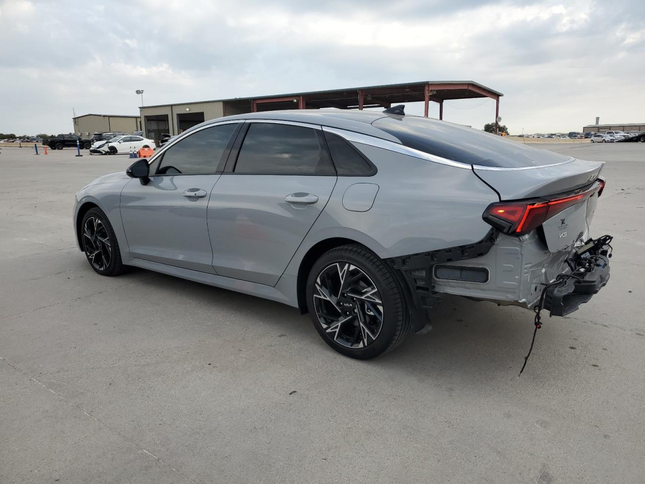 2025 KIA K5 GT LINE photo 3