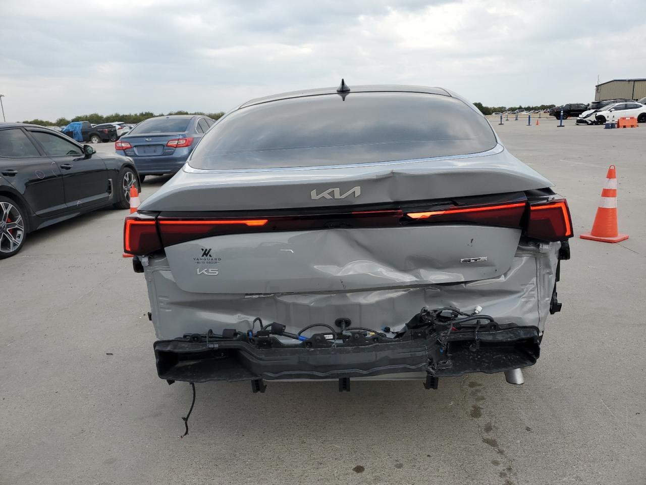2025 KIA K5 GT LINE photo 11