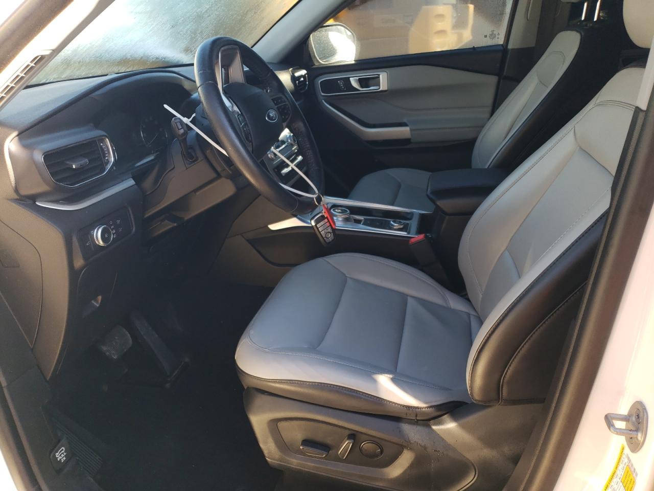 2021 FORD EXPLORER photo 7