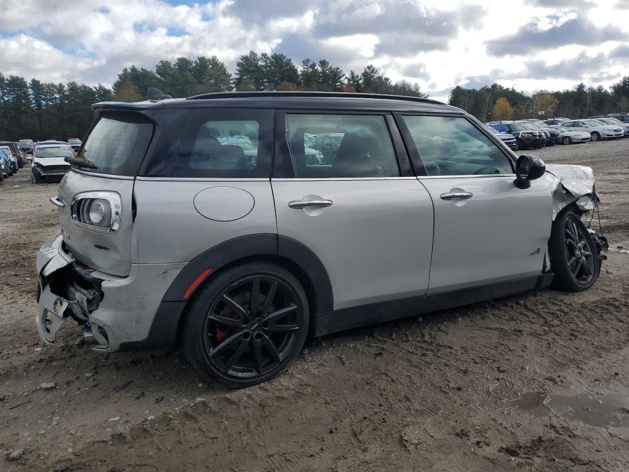 2019 MINI COOPER JCW CLUBMAN photo 3