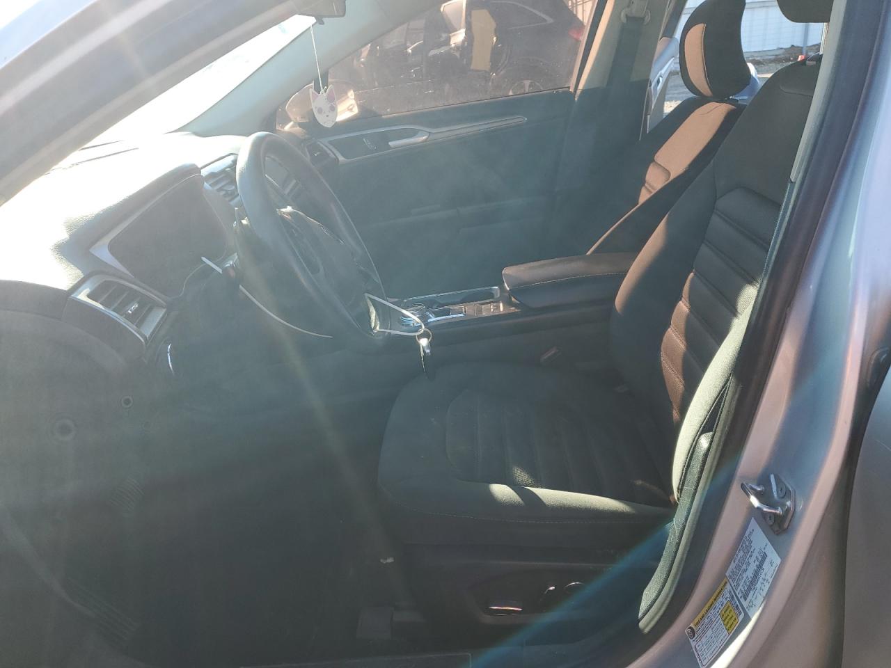 2017 FORD FUSION SE photo 7
