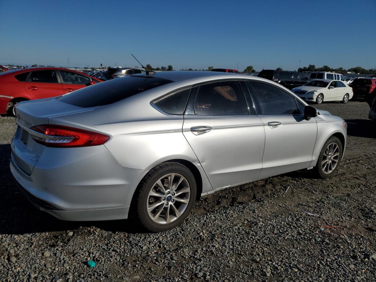2017 FORD FUSION SE photo 3