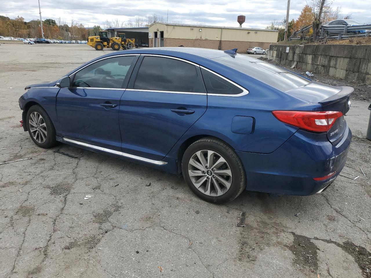 2015 HYUNDAI SONATA SPORT photo 2