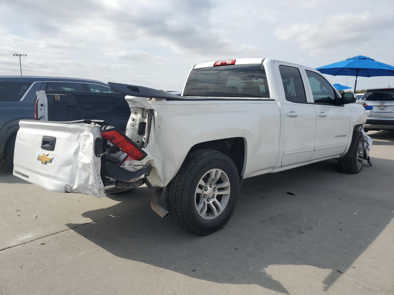 2015 CHEVROLET SILVERADO C1500 LT photo 7