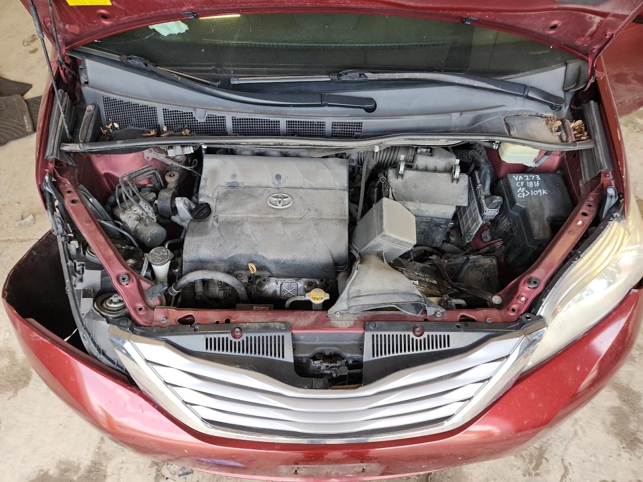 2016 TOYOTA SIENNA XLE 8-PASSENGER photo 34