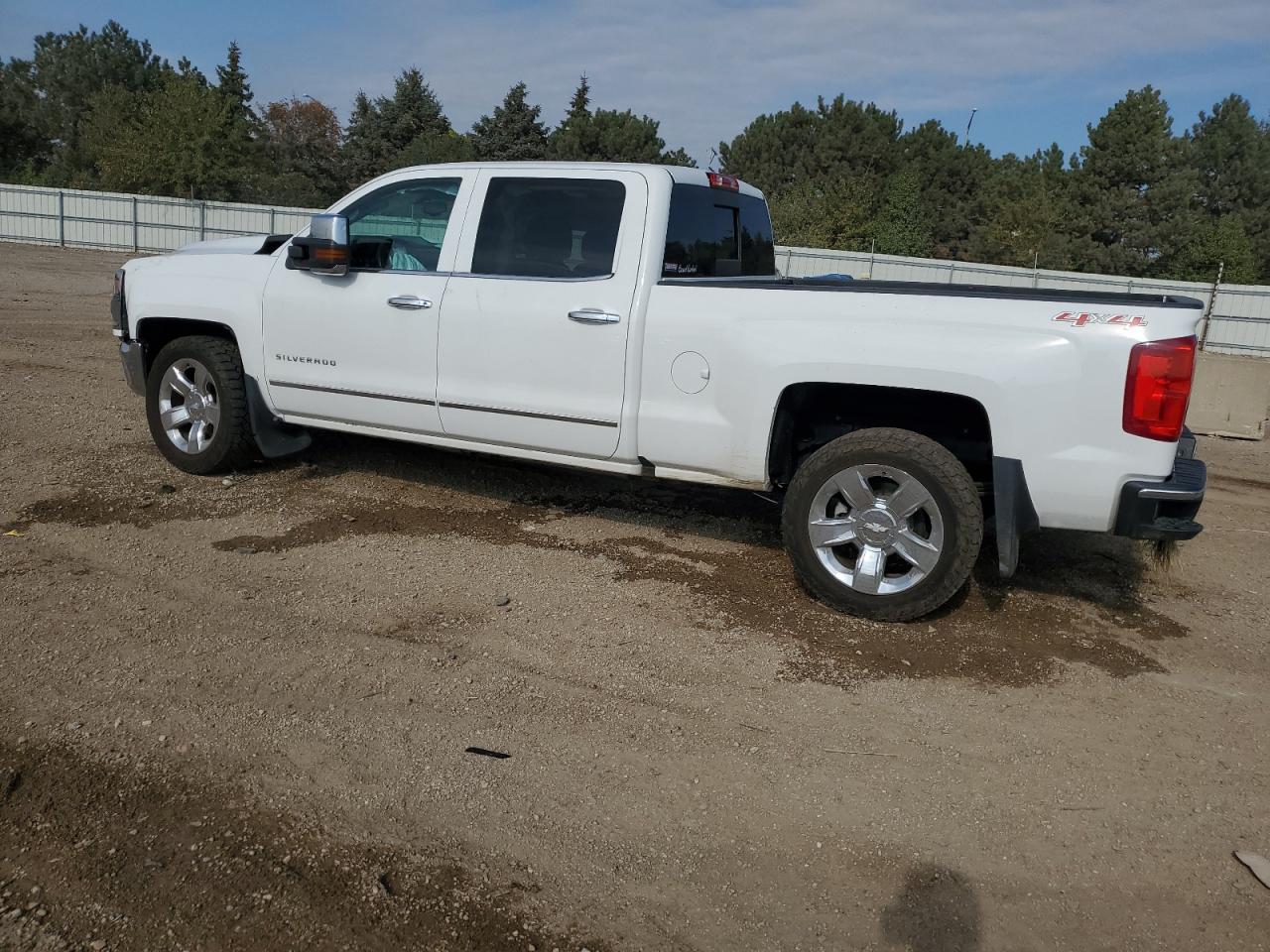 2017 CHEVROLET SILVERADO K1500 LTZ photo 3