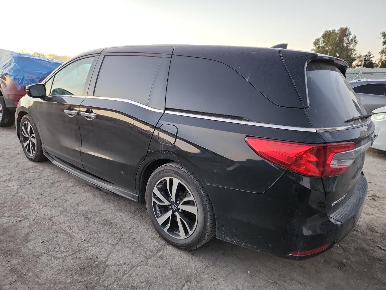 2019 HONDA ODYSSEY ELITE photo 3