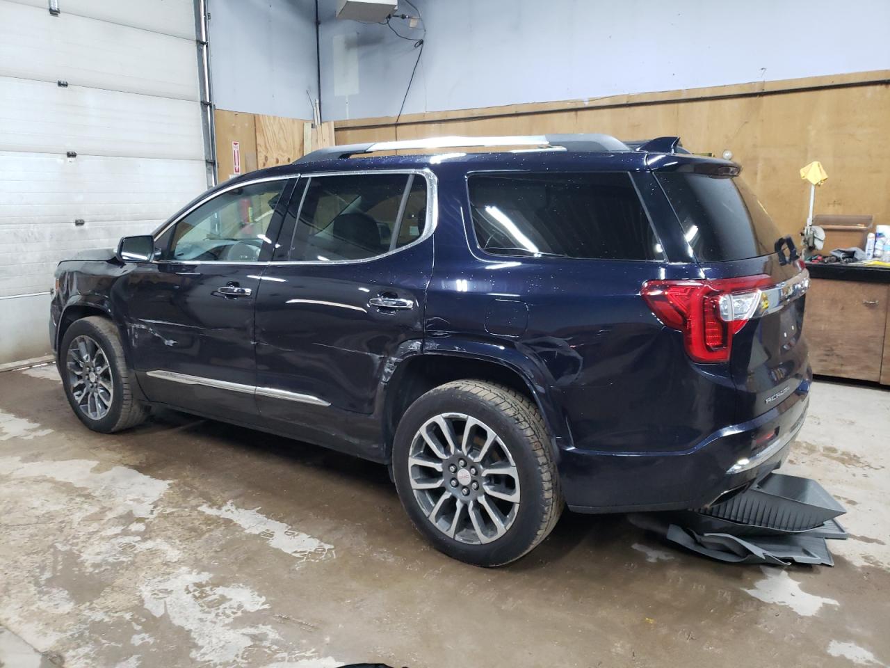 2021 GMC ACADIA DENALI photo 2