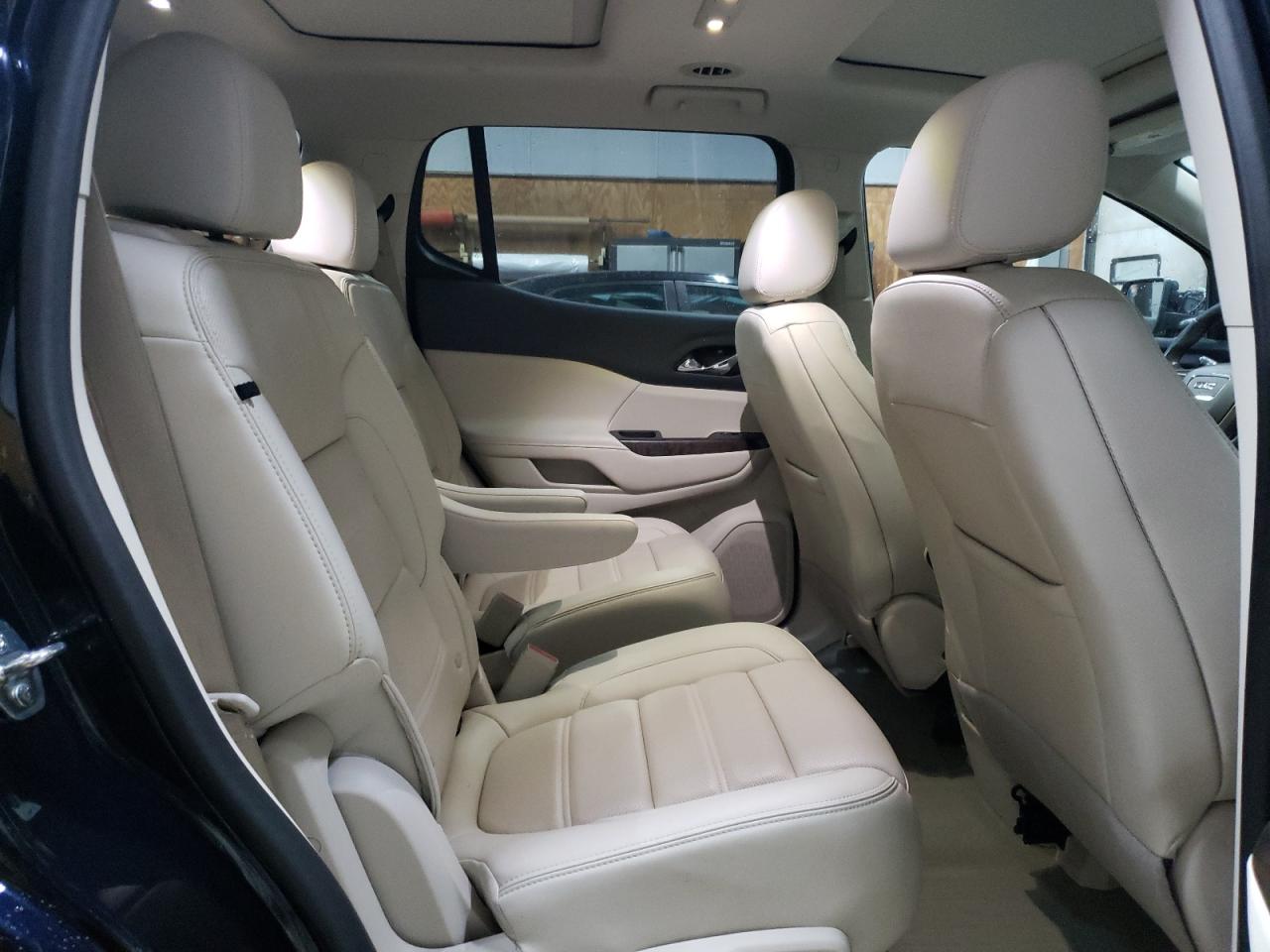 2021 GMC ACADIA DENALI photo 11