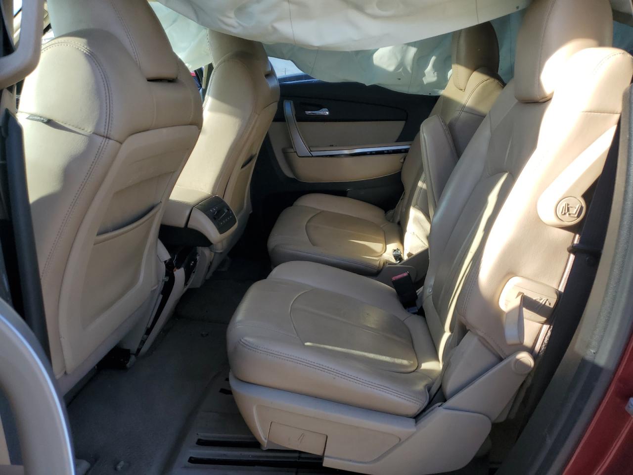 2010 GMC ACADIA SLT-2 photo 21