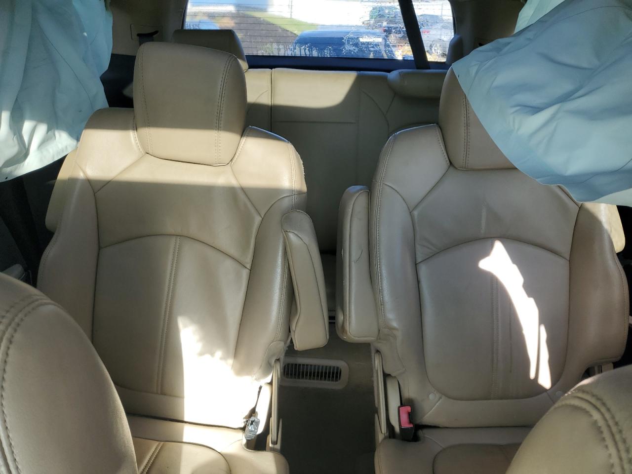 2010 GMC ACADIA SLT-2 photo 19