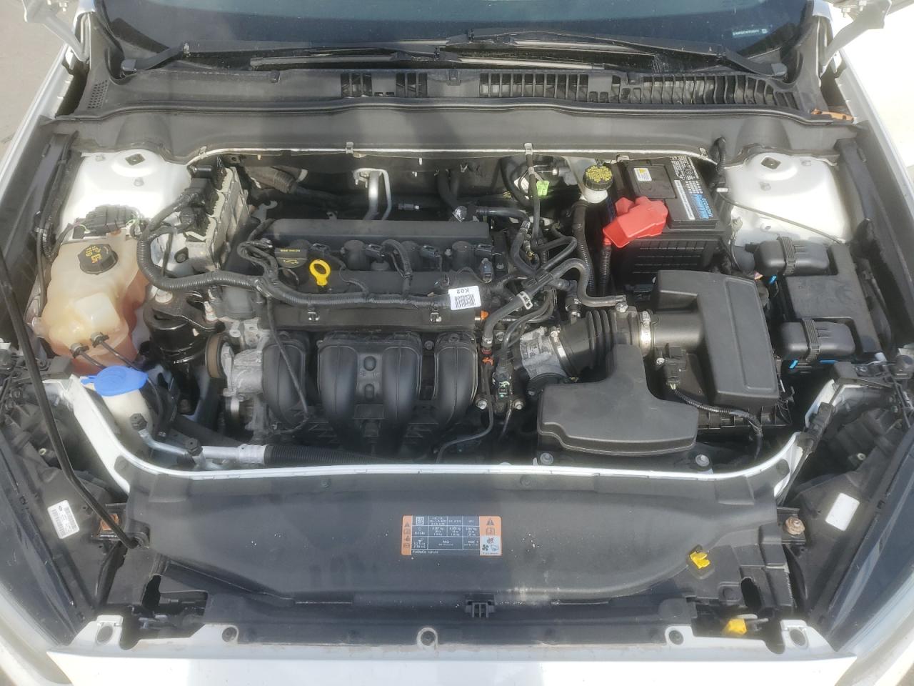 2015 FORD FUSION SE photo 11