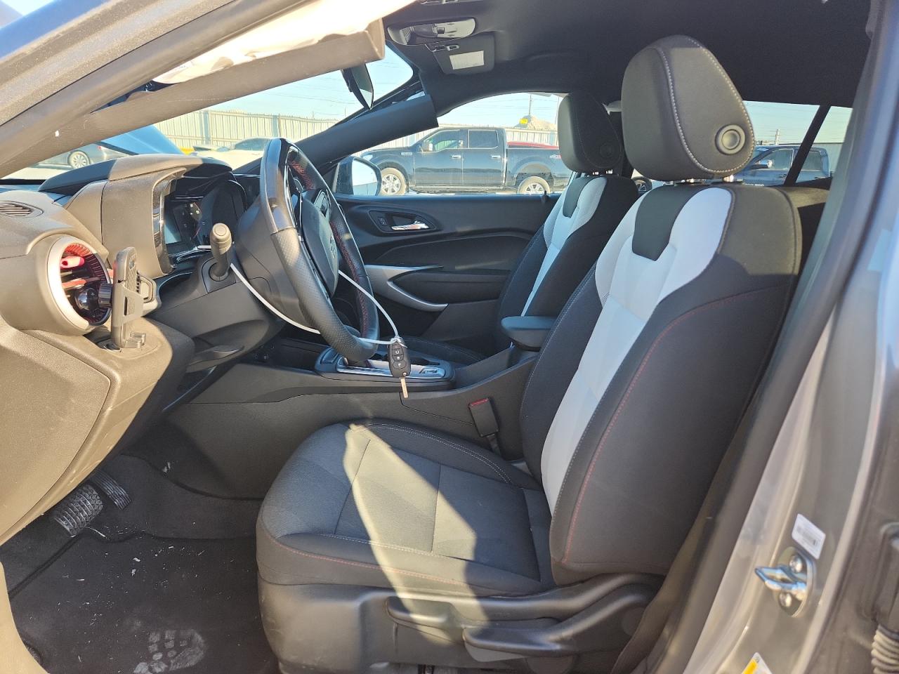 2025 CHEVROLET TRAX 1RS photo 19