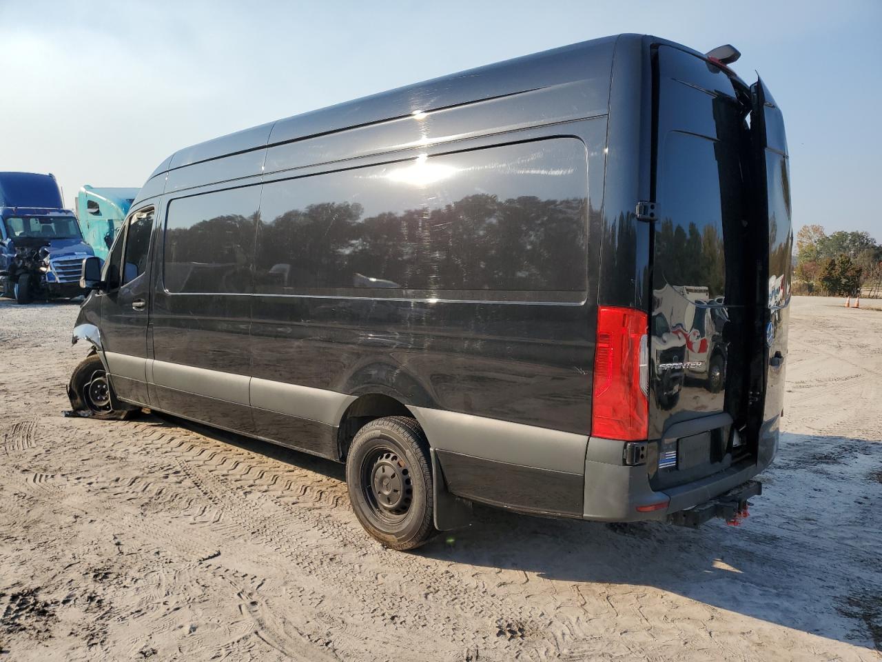 2023 MERCEDES-BENZ SPRINTER 2500 photo 2