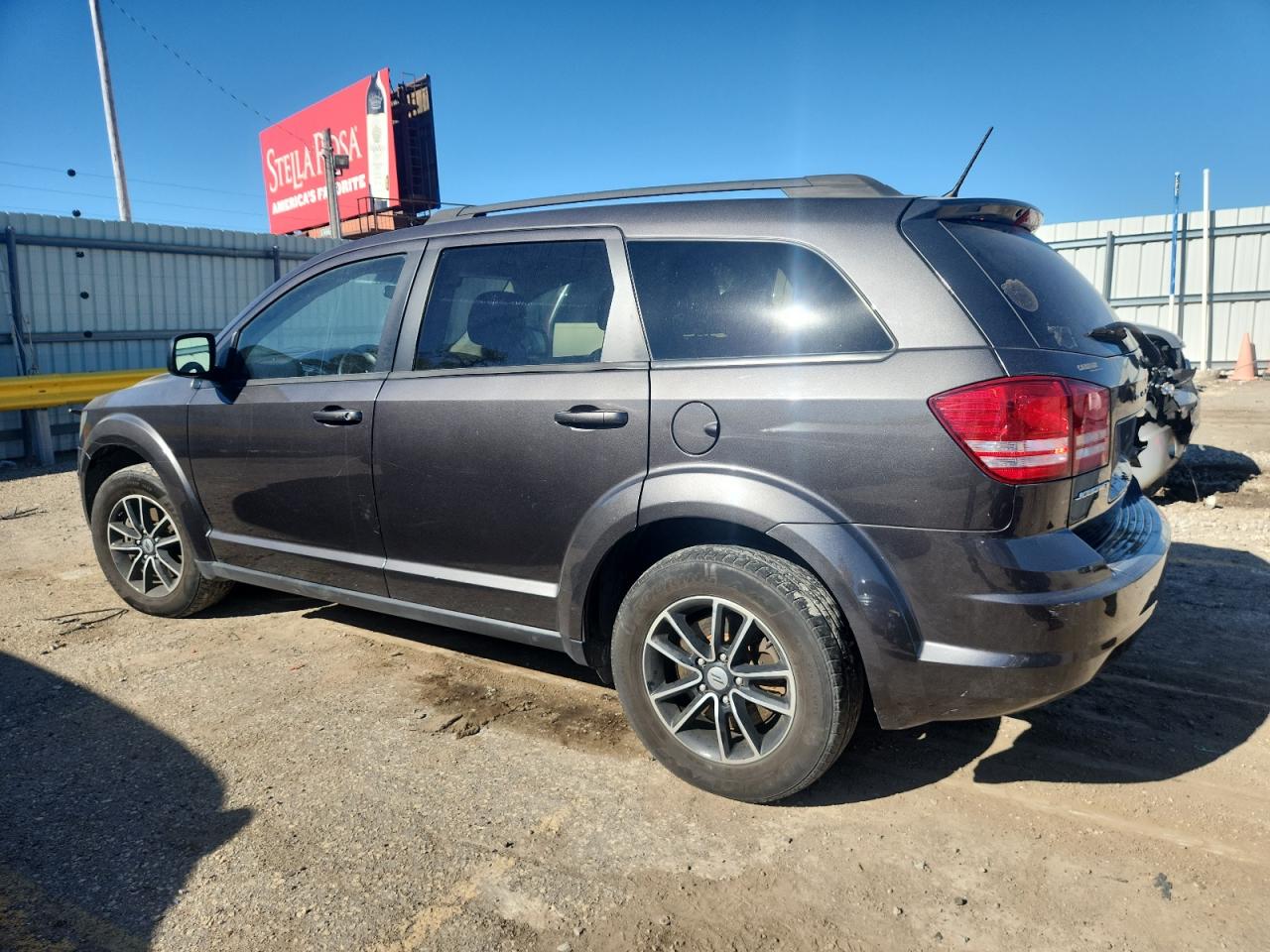 2018 DODGE JOURNEY SE photo 3