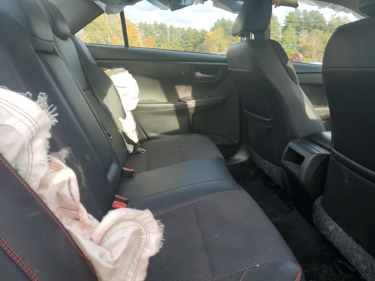 2017 TOYOTA CAMRY LE photo 19