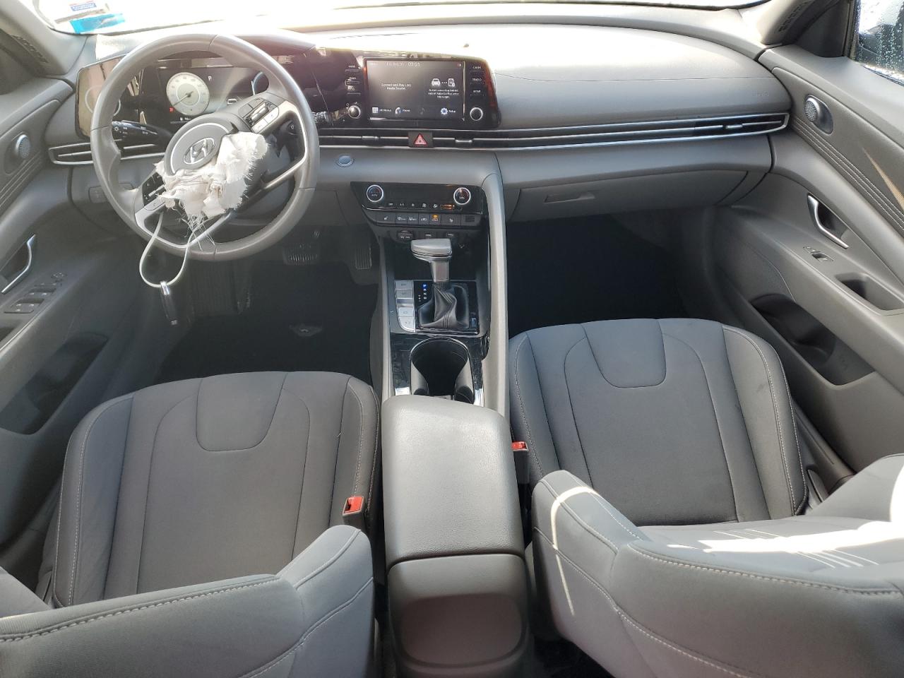 2021 HYUNDAI ELANTRA SEL photo 22
