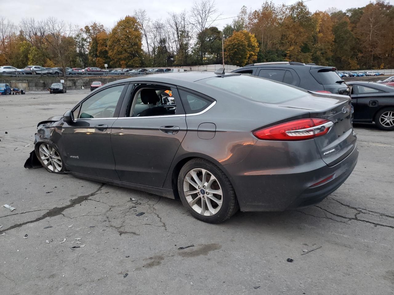 2019 FORD FUSION SE photo 2