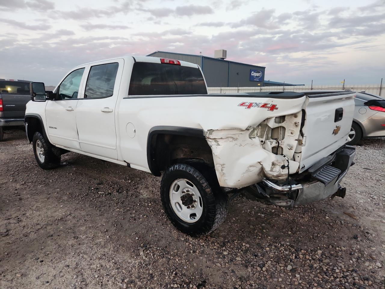 2017 CHEVROLET SILVERADO K2500 HEAVY DUTY LT photo 3