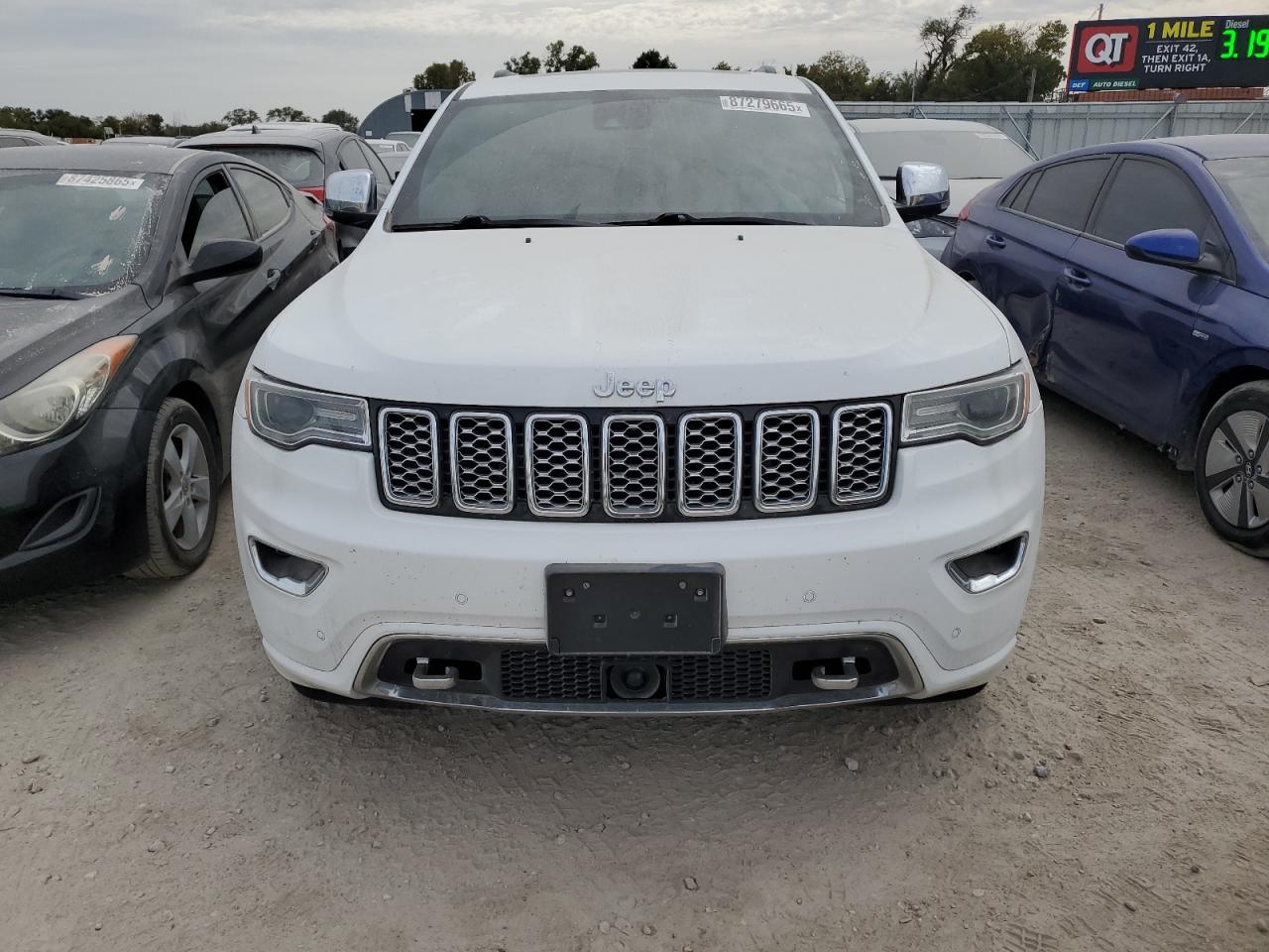 2020 JEEP GRAND CHEROKEE OVERLAND photo 9