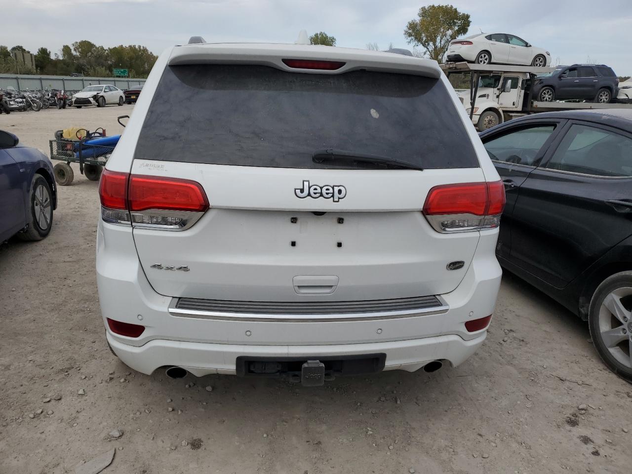 2020 JEEP GRAND CHEROKEE OVERLAND photo 11
