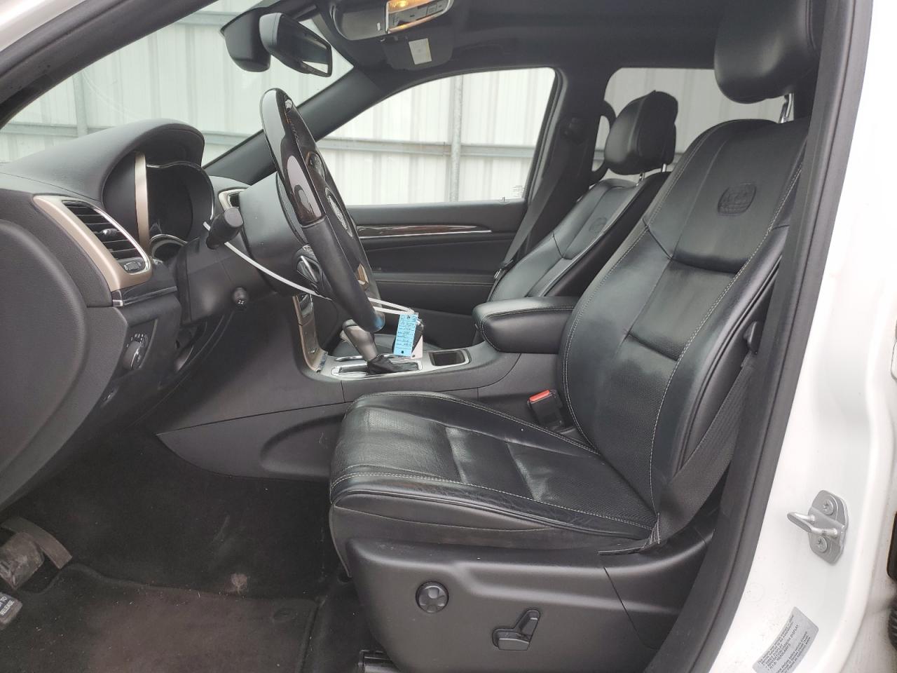 2016 JEEP GRAND CHEROKEE OVERLAND photo 13