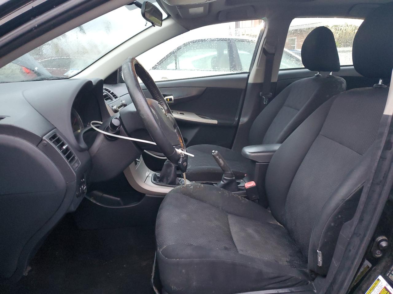 2010 TOYOTA COROLLA S photo 7