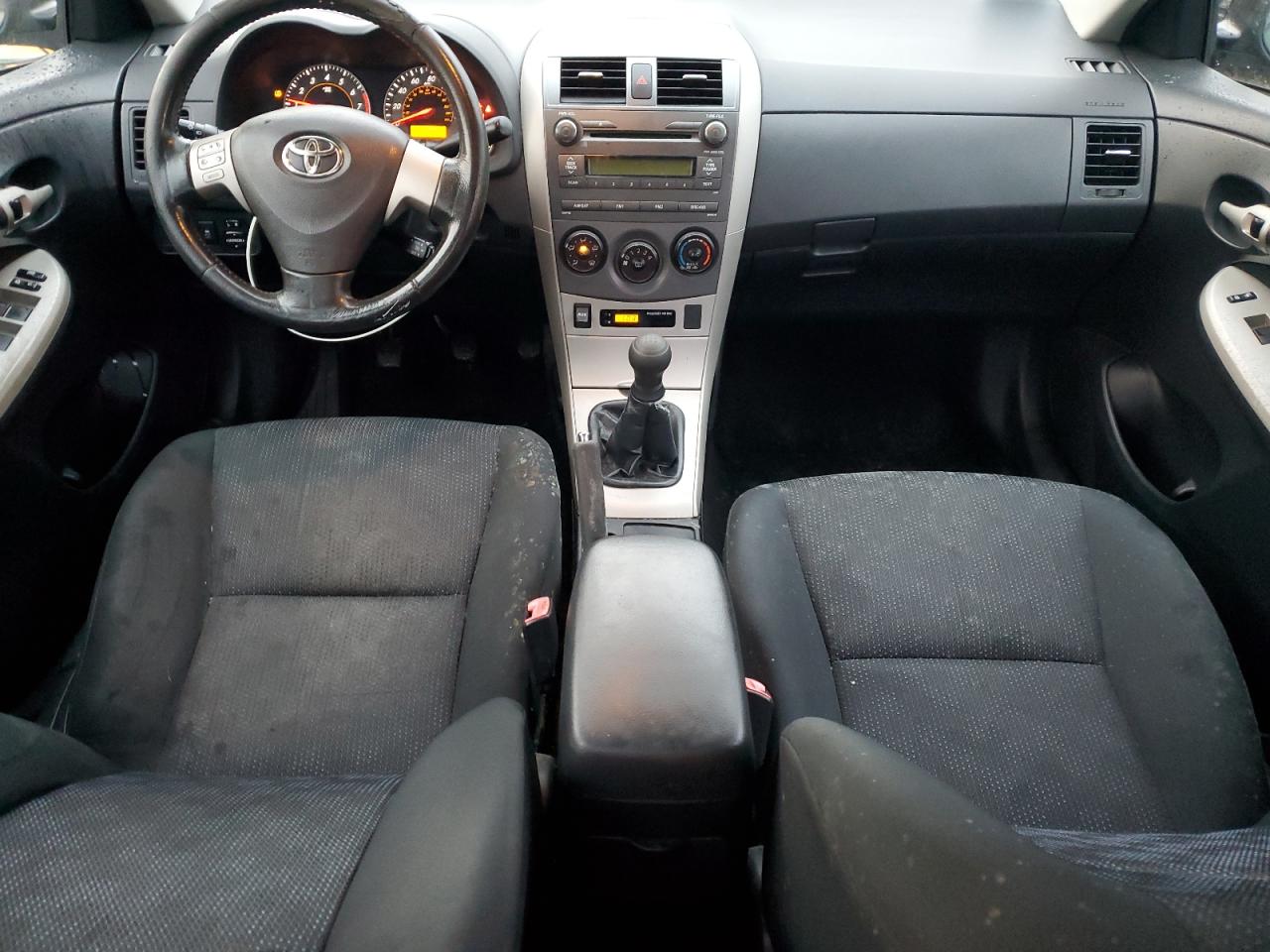 2010 TOYOTA COROLLA S photo 8