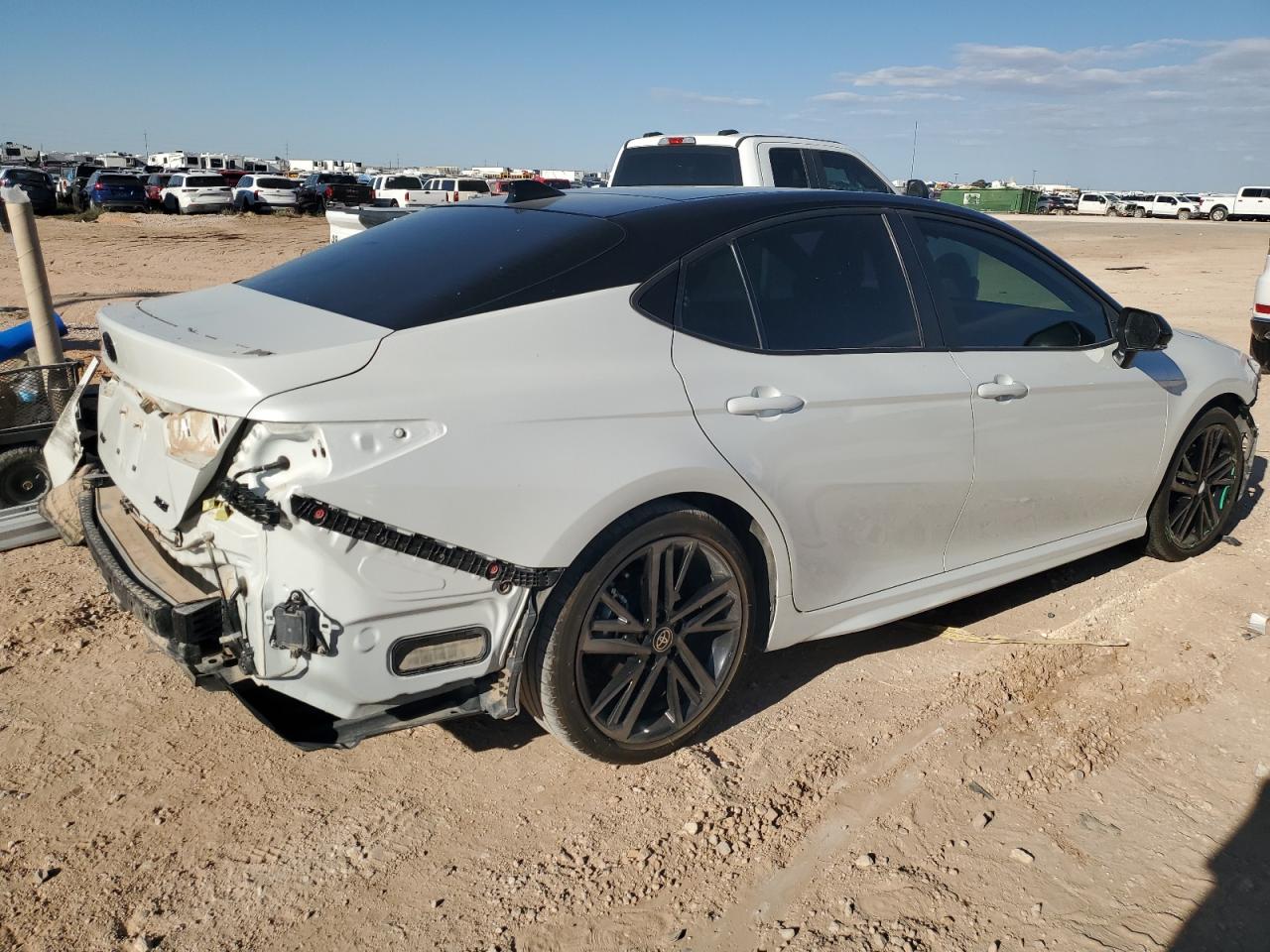 2025 TOYOTA CAMRY XSE photo 3