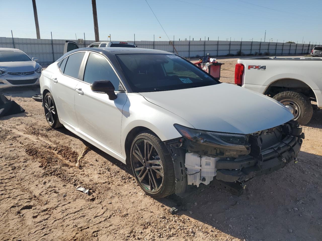 2025 TOYOTA CAMRY XSE photo 4