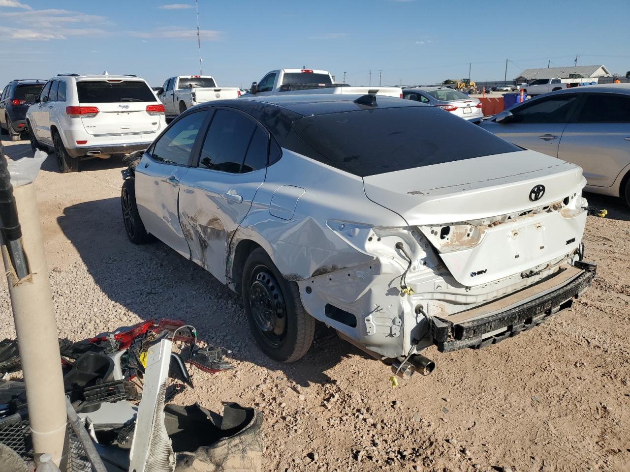 2025 TOYOTA CAMRY XSE photo 2