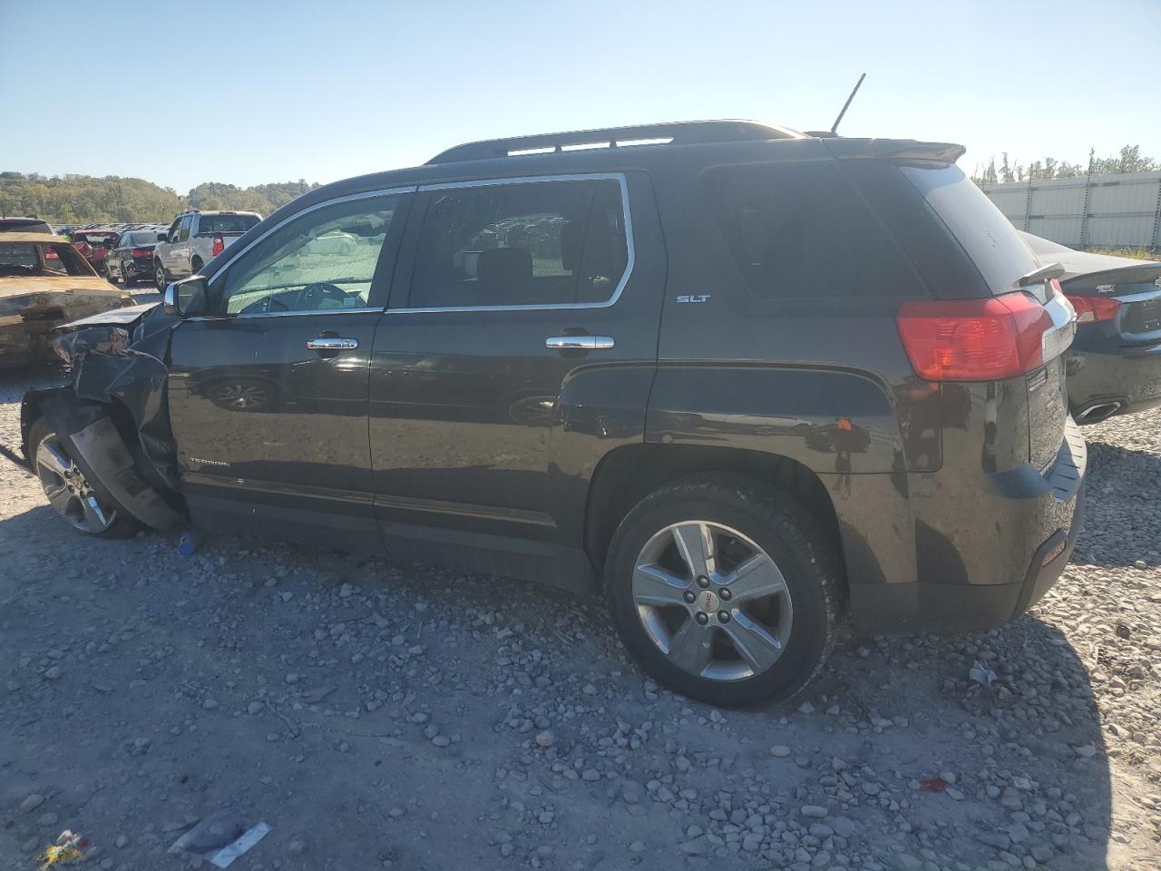 2015 GMC TERRAIN SLT photo 3