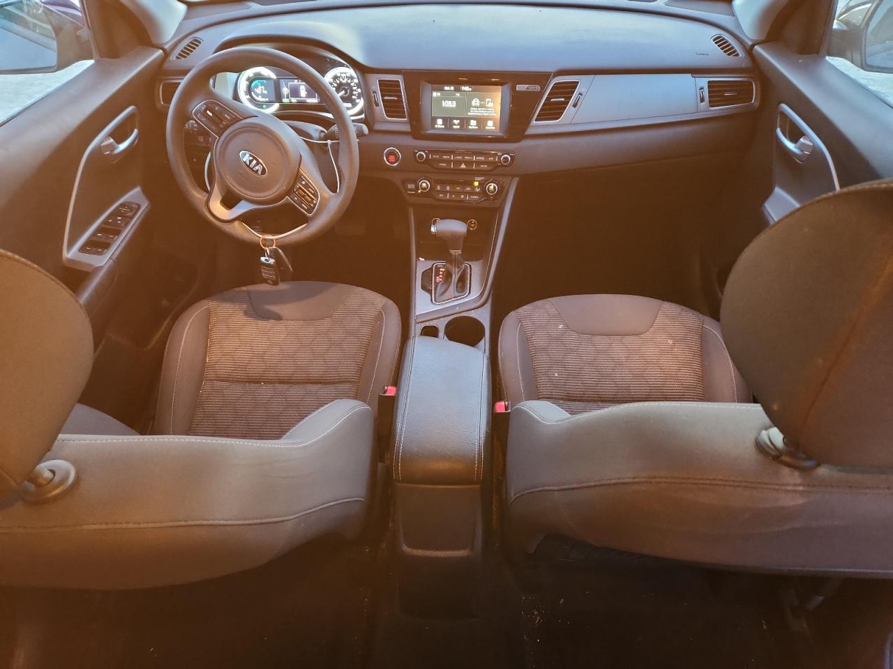 2019 KIA NIRO LX photo 8
