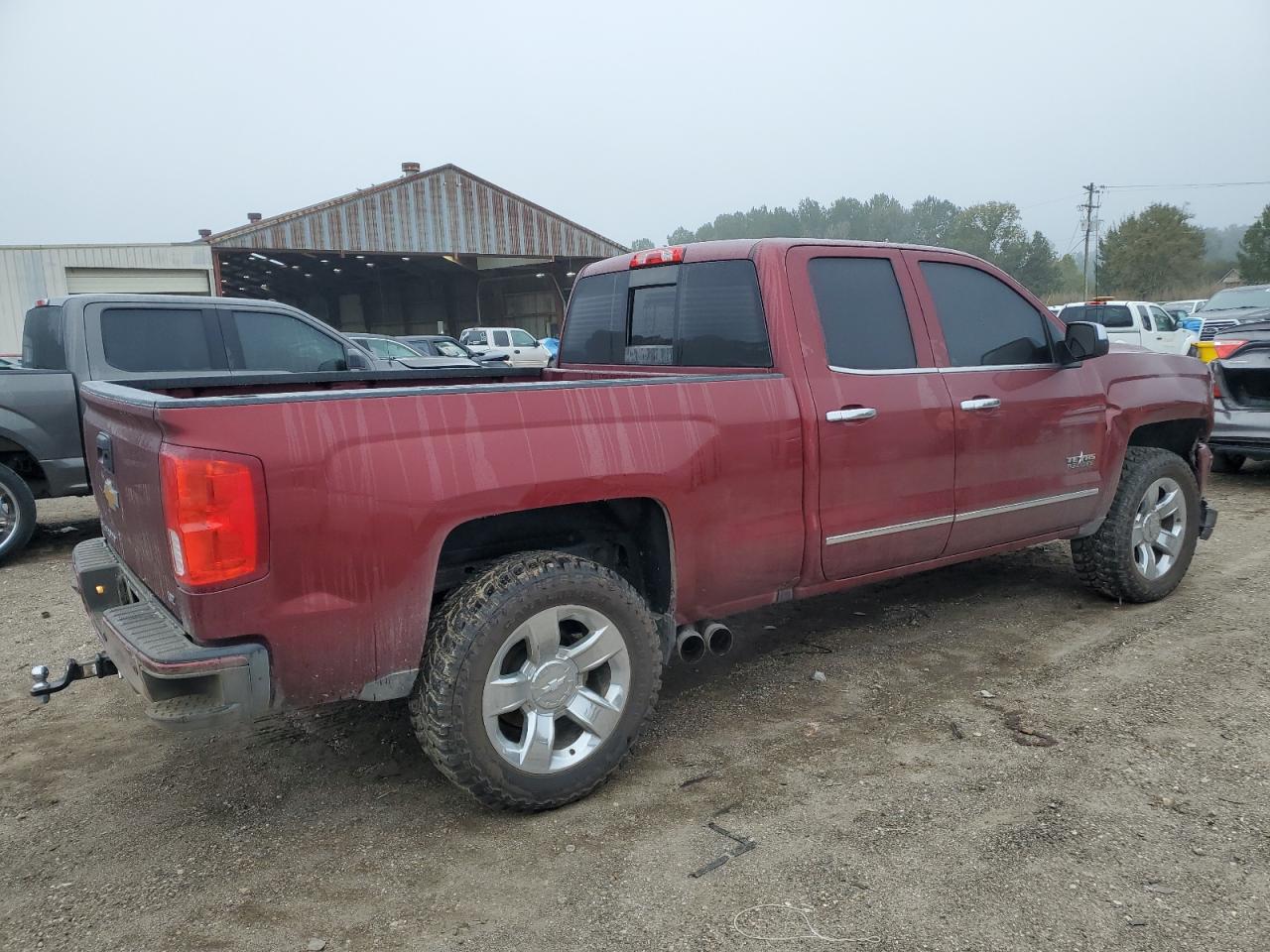 2016 CHEVROLET SILVERADO C1500 LTZ photo 3