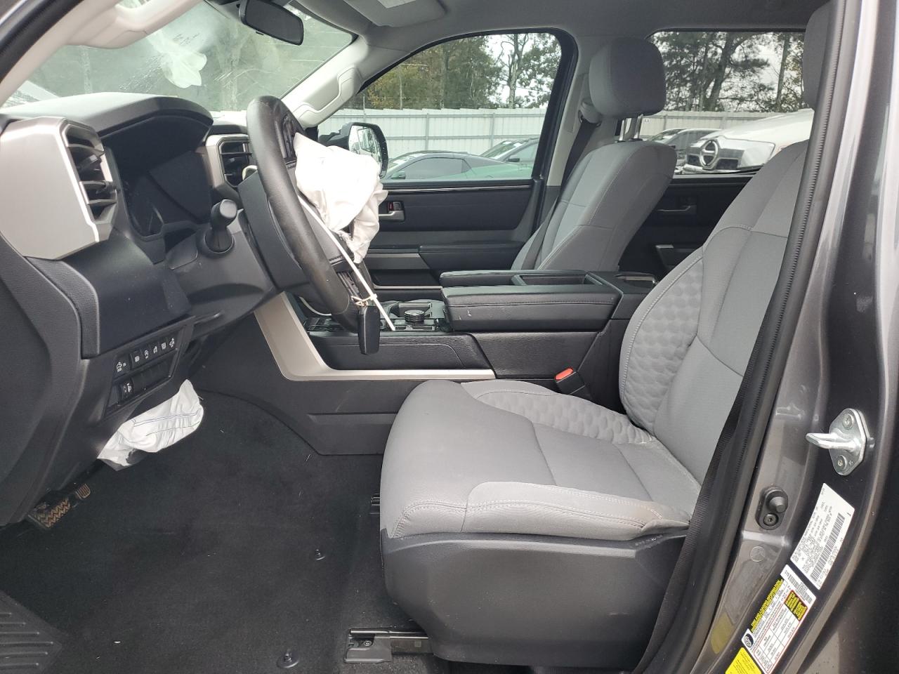 2024 TOYOTA TUNDRA CREWMAX SR photo 13