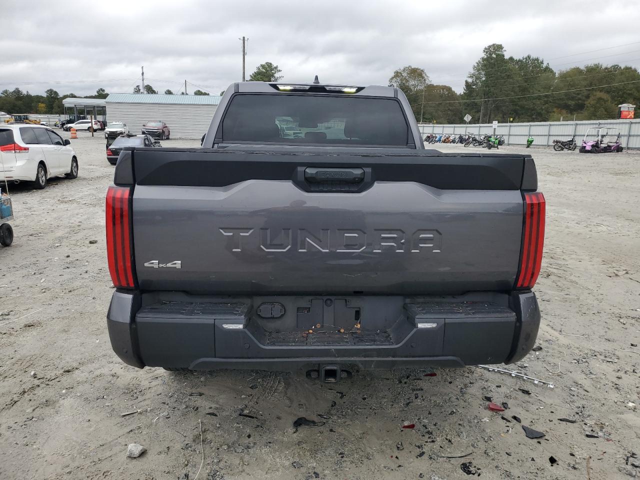 2024 TOYOTA TUNDRA CREWMAX SR photo 11