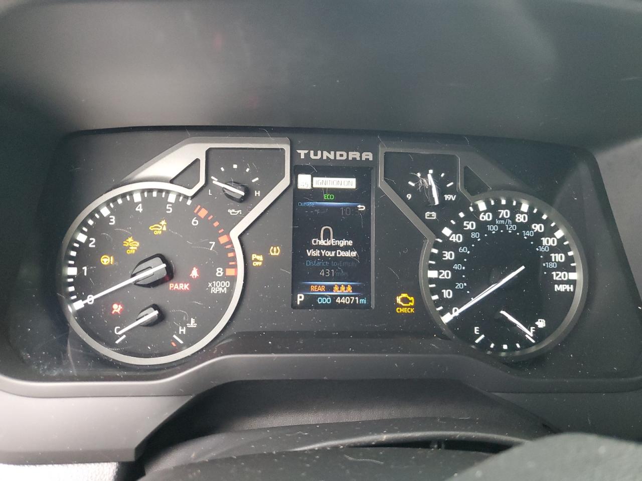 2024 TOYOTA TUNDRA CREWMAX SR photo 17