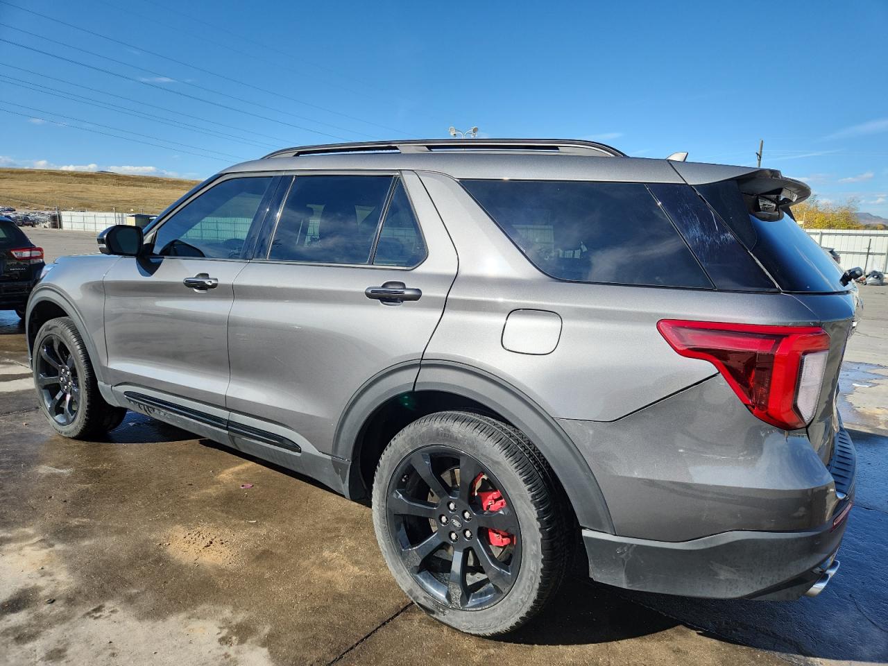 2023 FORD EXPLORER ST photo 3