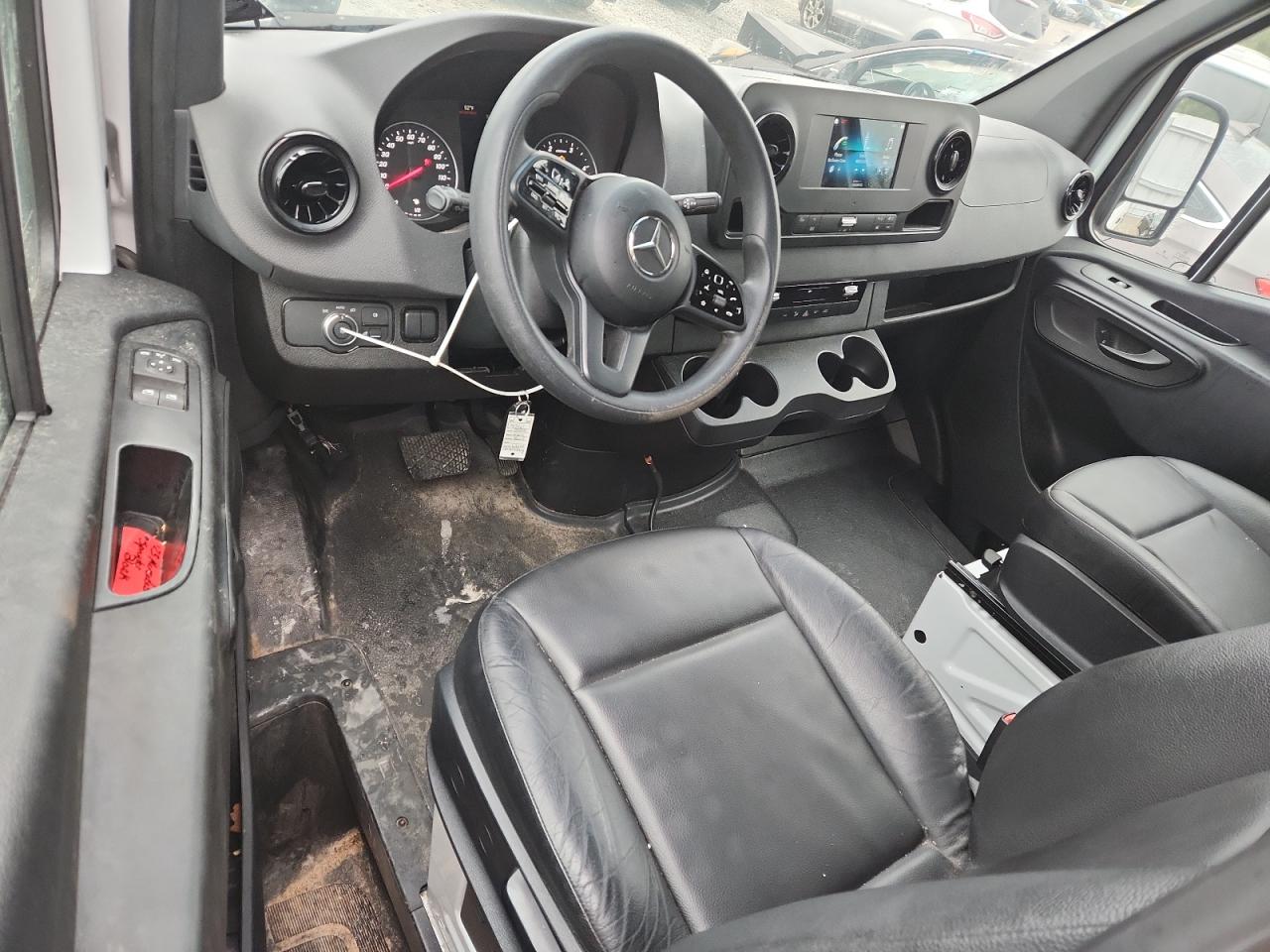 2023 MERCEDES BENZ SPRINTER DELIVERY VAN photo 15