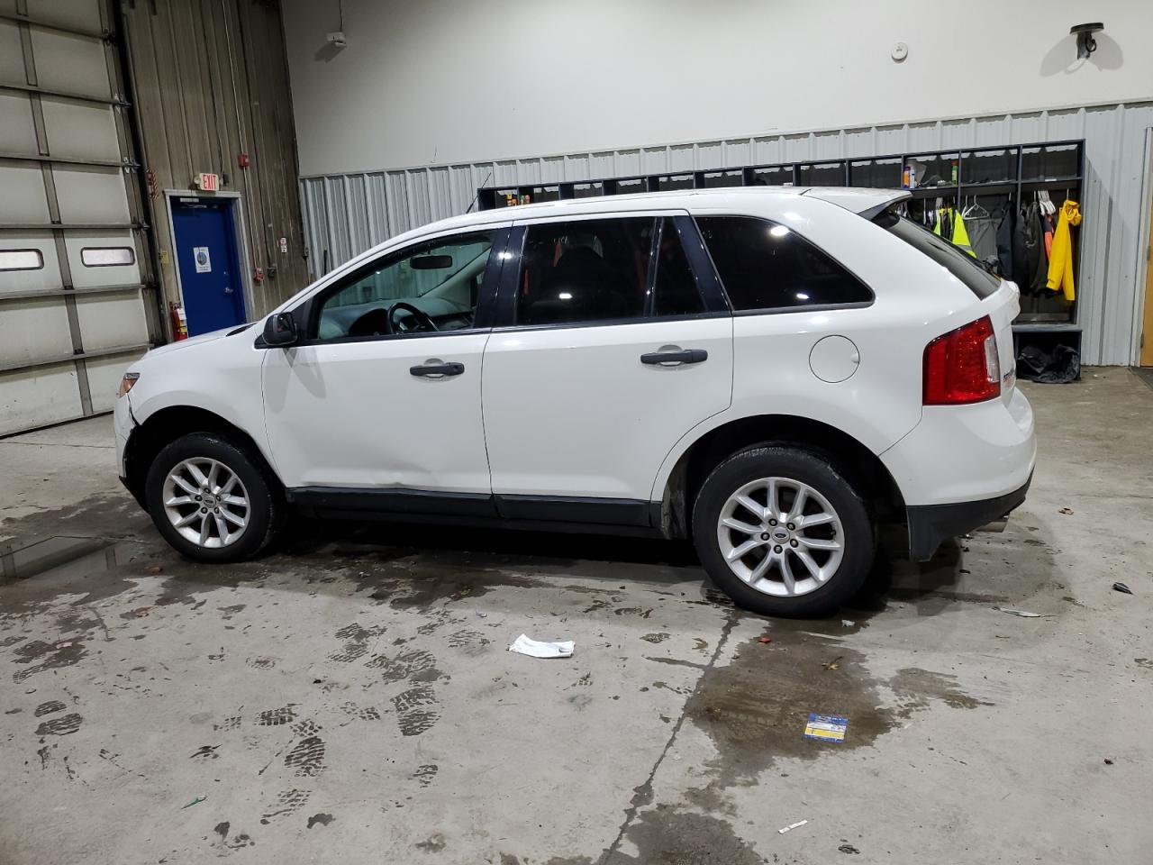 2013 FORD EDGE SE photo 3