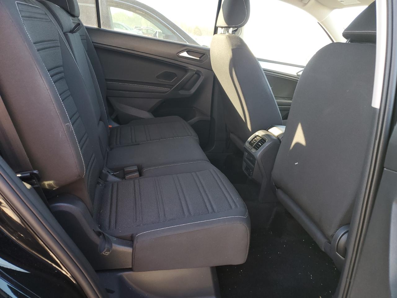 2024 VOLKSWAGEN TIGUAN S photo 11
